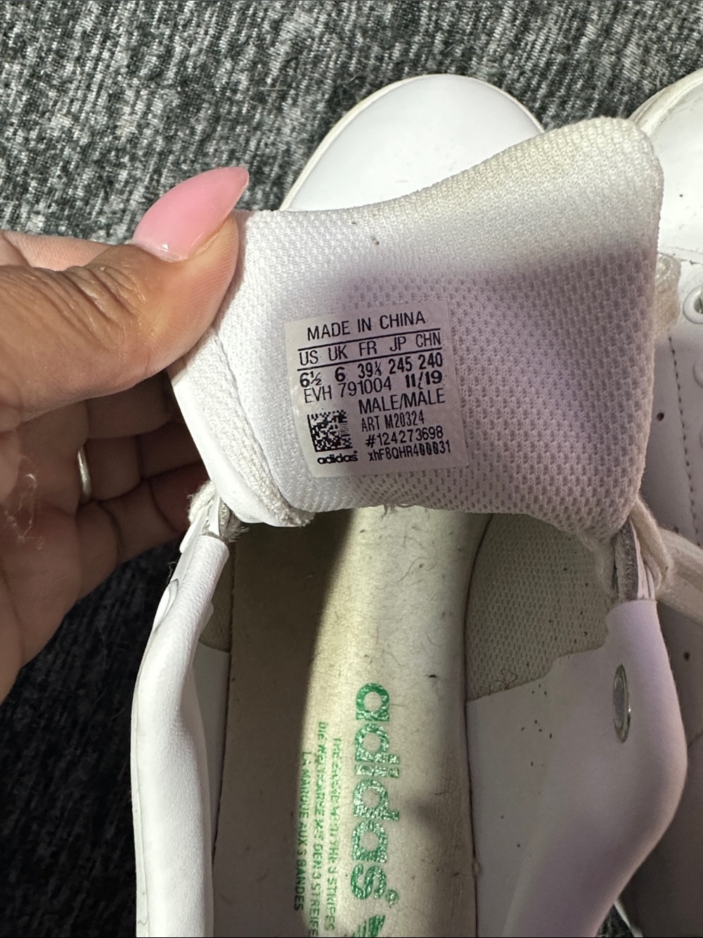 CLOSET CLOSING adidas White Sneakers with Green Logo Detail - Picture 8 of 8